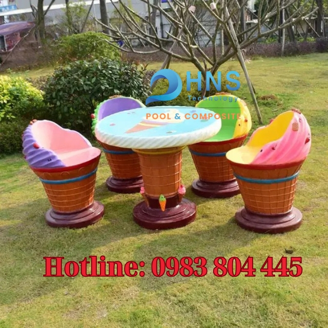 bàn ghế composite khu vui chơi trẻ em
