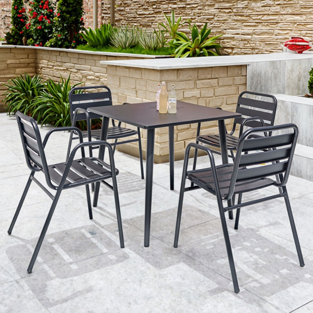 bàn ghế sân vườn bằng kim loại