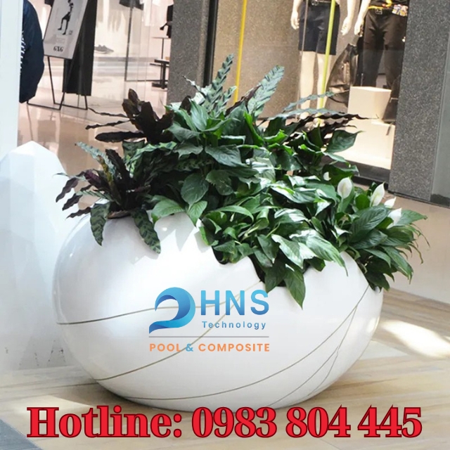 chậu hoa composite lớn