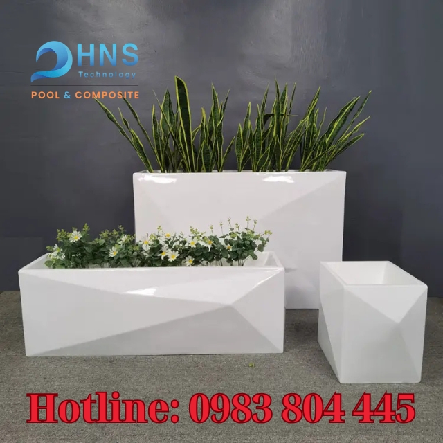 chậu hoa composite