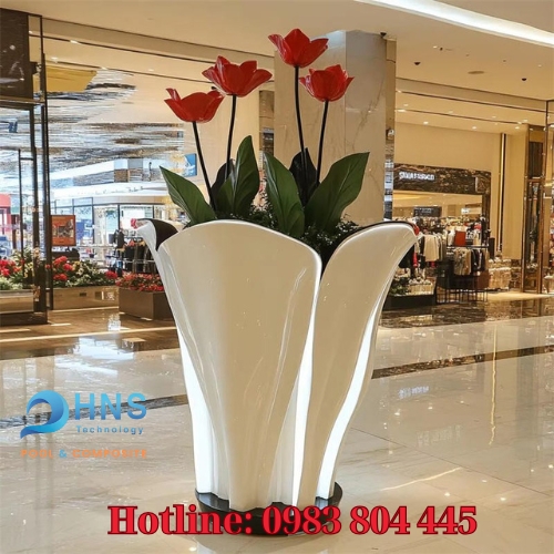 chậu trồng cây làm bằng composite