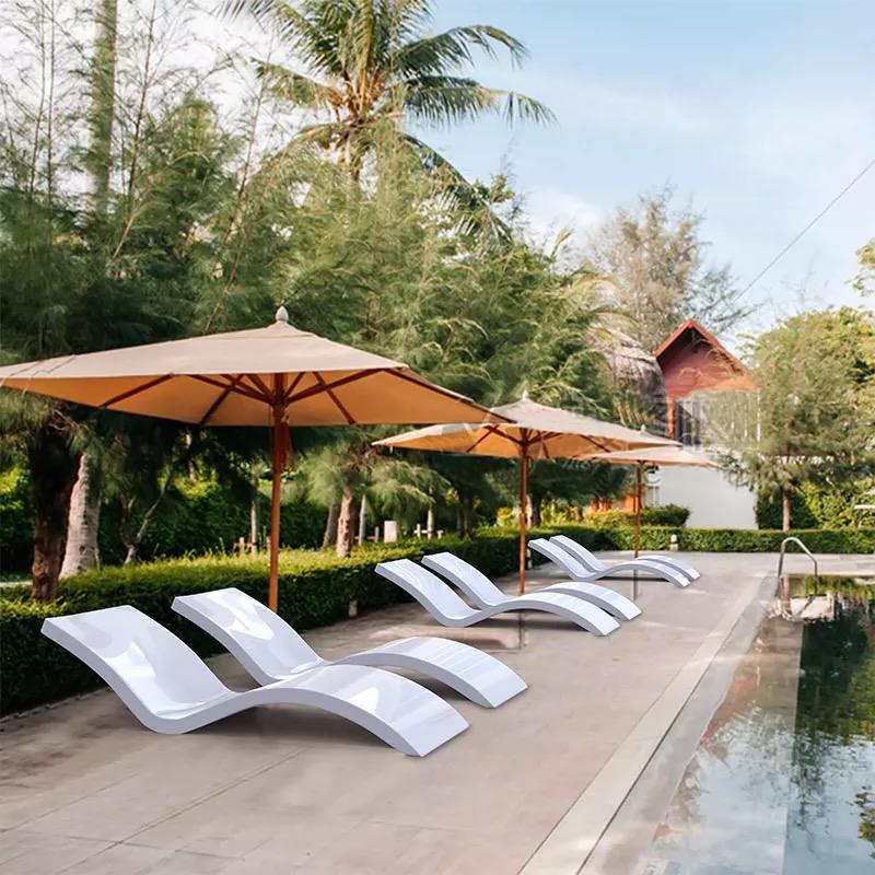 ghế tắm nắng hồ bơi ngoài trời