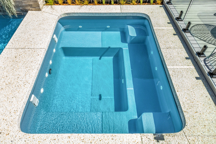 hồ bơi spa composite