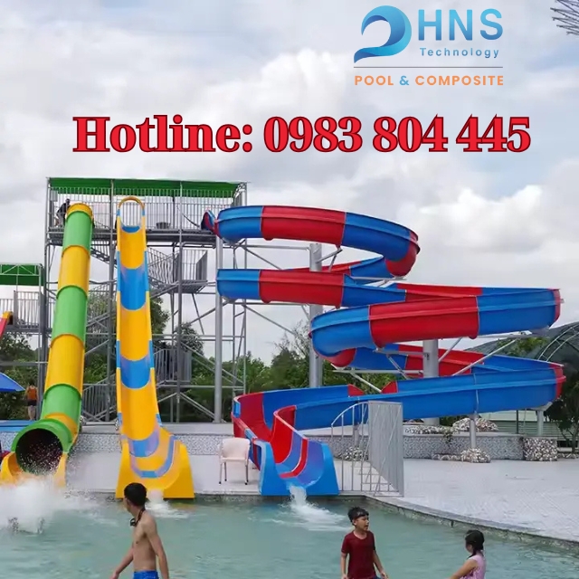 máng trượt nước hồ bơi