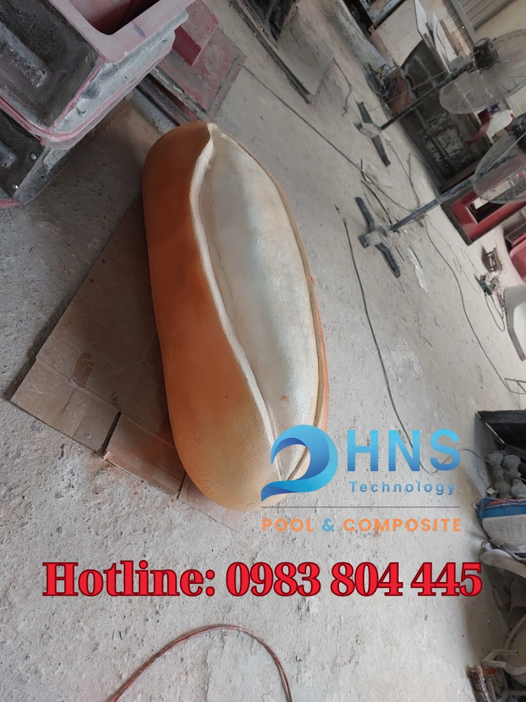 mô hình bánh mì trang trí cửa hàng