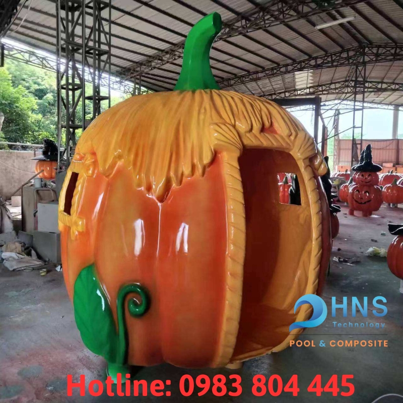 mô hình bí ngô khổng lồ trang trí halloween