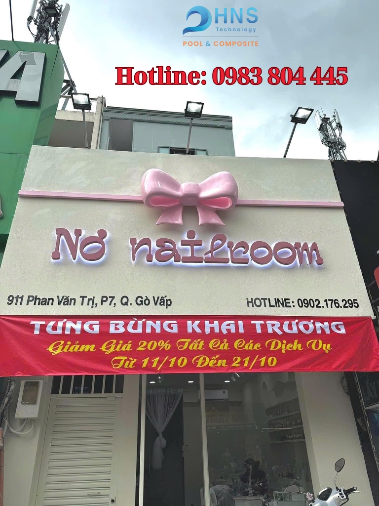 mô hình composite trang trí cửa hàng làm đẹp