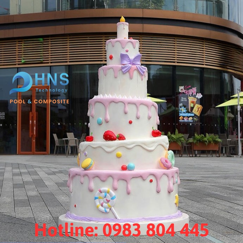 trang trí cửa hàng bánh bằng mô hình composite