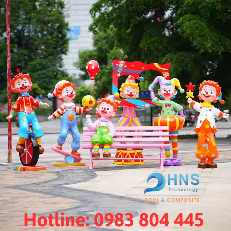 tượng chú hề xiếc trang trí công viên giải trí