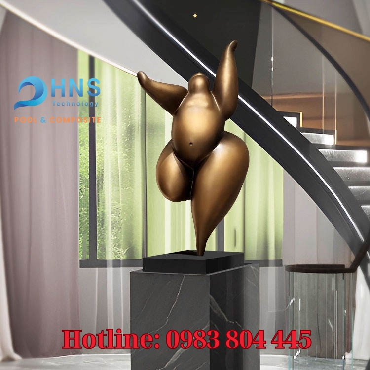 tượng nghệ thuật người phụ nữ khỏa thân bằng sợi thủy tinh